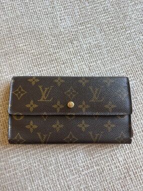 Louis Vuitton Brown Monogram Logo Button Folding Envelope Women's Wallet